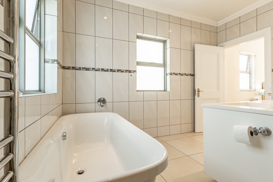 3 Bedroom Property for Sale in Claremont Upper Western Cape